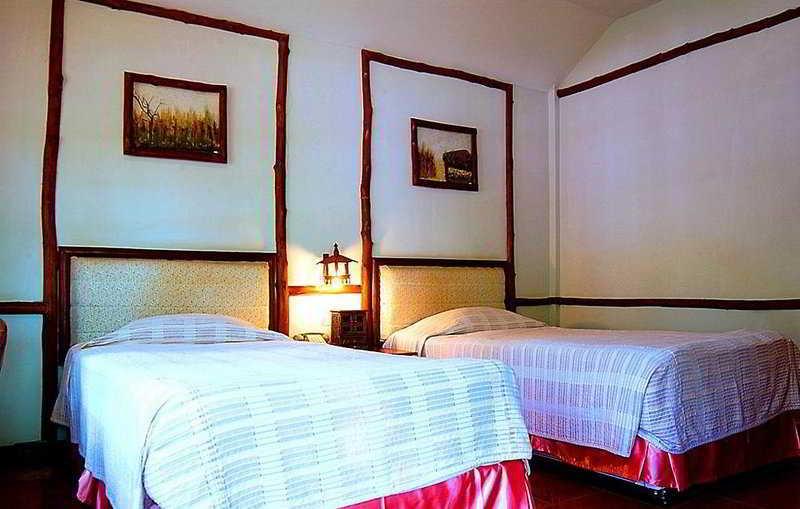 Rooks Holiday Hotel & Resort Мае Хонг Сон Екстериор снимка